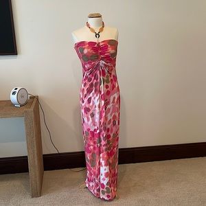Very pretty maxi dress from Tommy Bahama. Super comfy to wear and easy to wash!